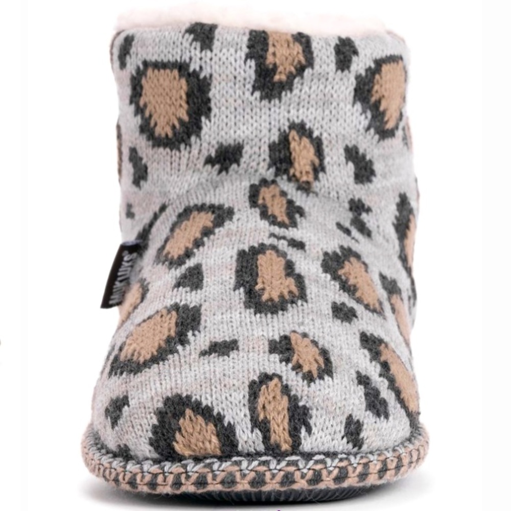 MUK LUK Slippers! Leopard! Faux Fur! NWT! Size L (9-10)